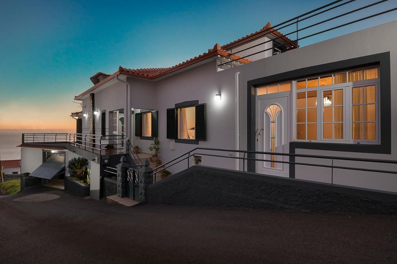 Welcome Home, With A Fantastic View, Sunrise & Sunsets Estreito Da Calheta ภายนอก รูปภาพ